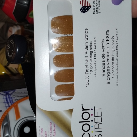 Color street manicure Golden Rule - Picture 1 of 3